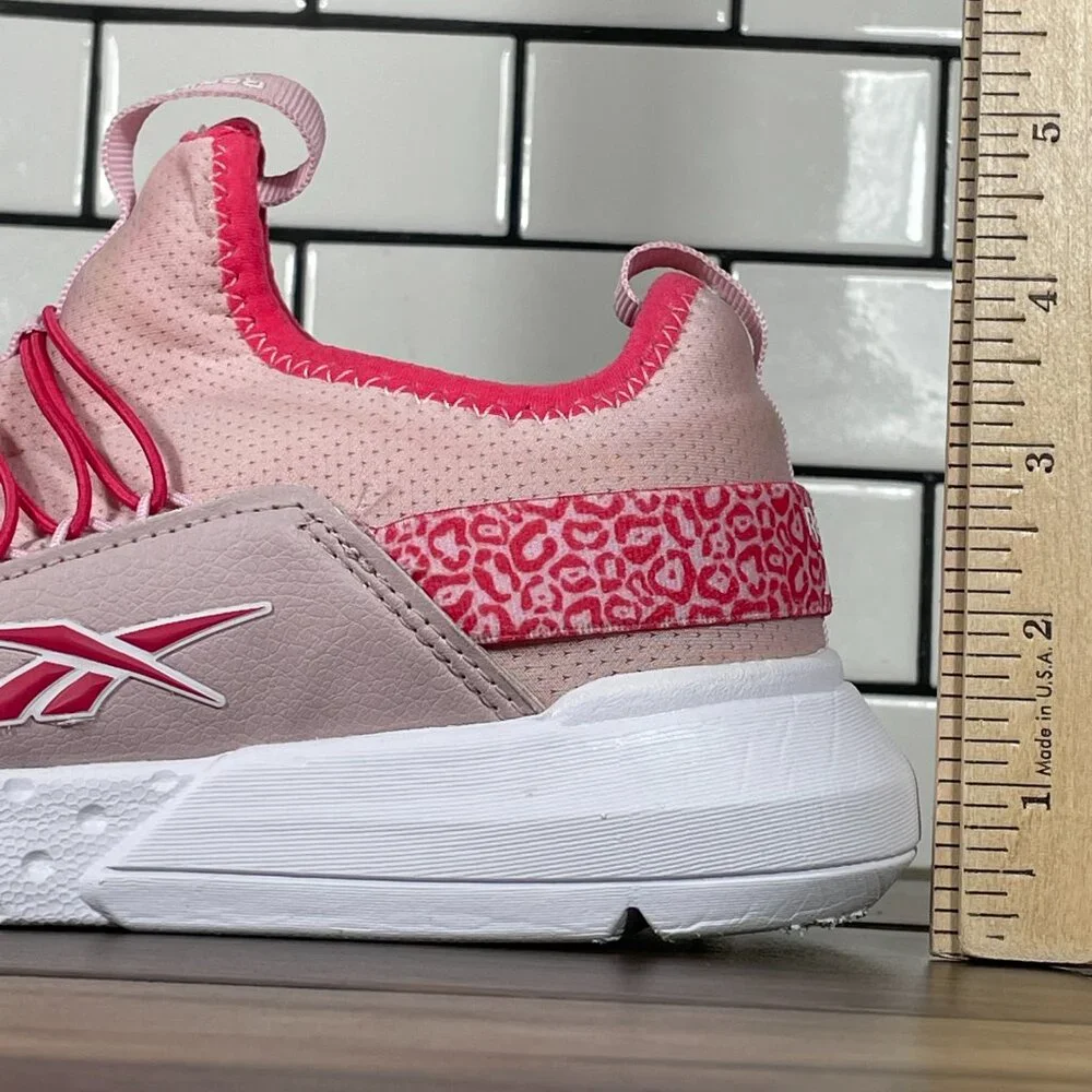 Reebok Youth Girls Size 6 Shoes Pink White Lightweight Slip On Trainers Sneakers